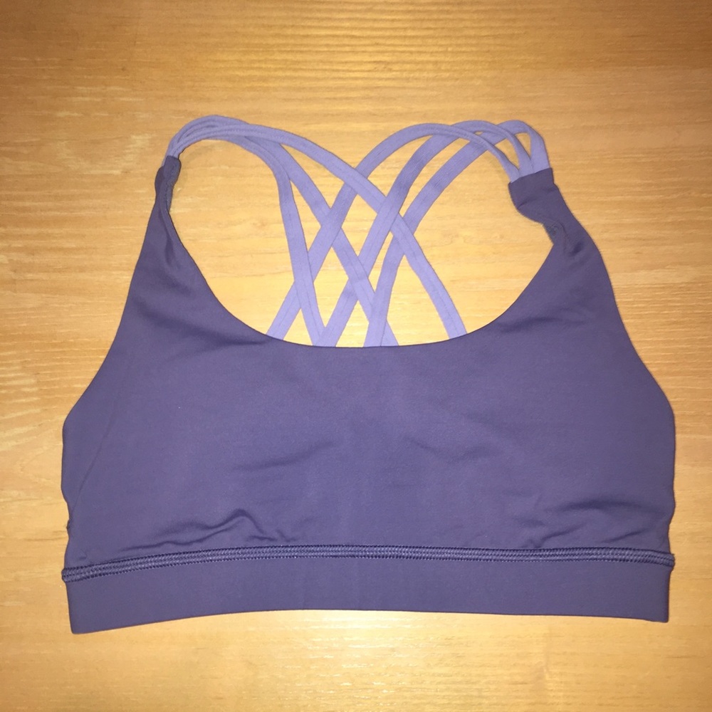 Lululemon sports bra