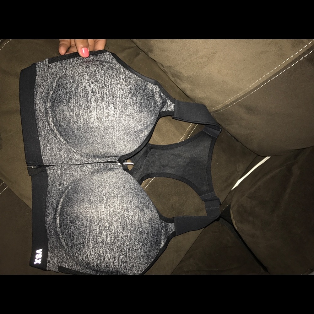 VSX SPORTS BRA! Brand new!!