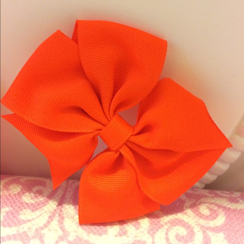 Beautiful Bow Clips! - Picture 2 of 4