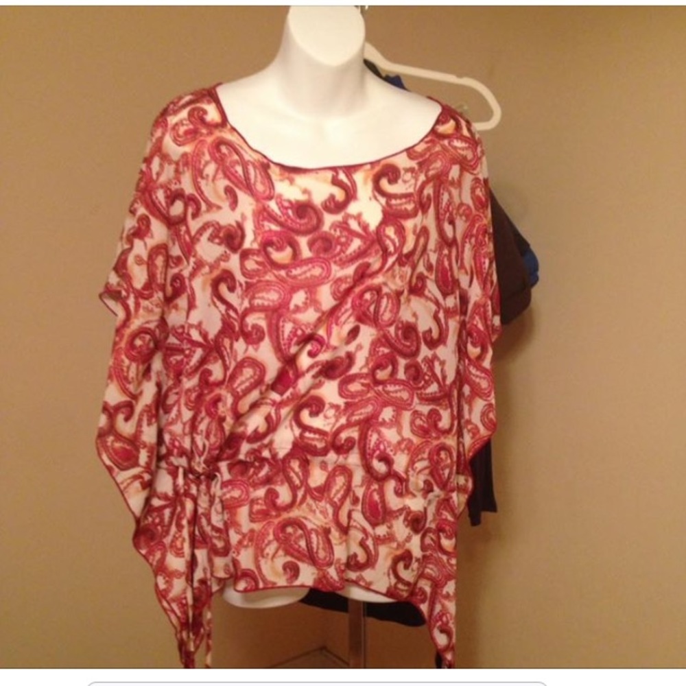 Jennifer Lyod red snd ivory print shirt