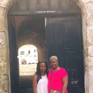 Meet your Posher, Aleta