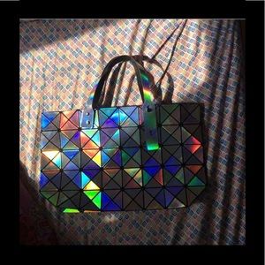 Iridescent tote bag