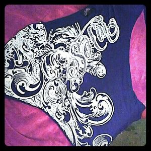 So Cal off shoulder shirt