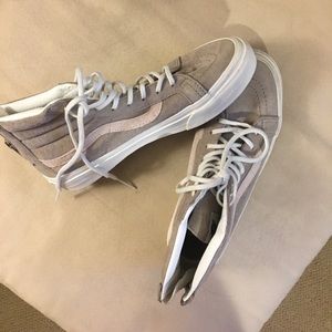 High-top Grey and Pink Suede Vans size 6
