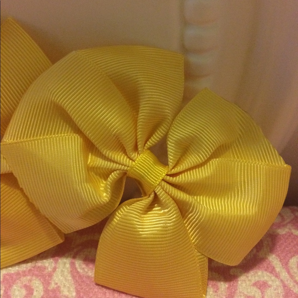 Beautiful Bow Clips! - Picture 2 of 4