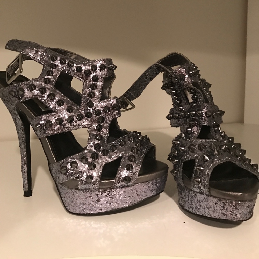 Steve Madden Hyyper Silver Studded Platform Heels