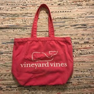Vineyard vines beach bag