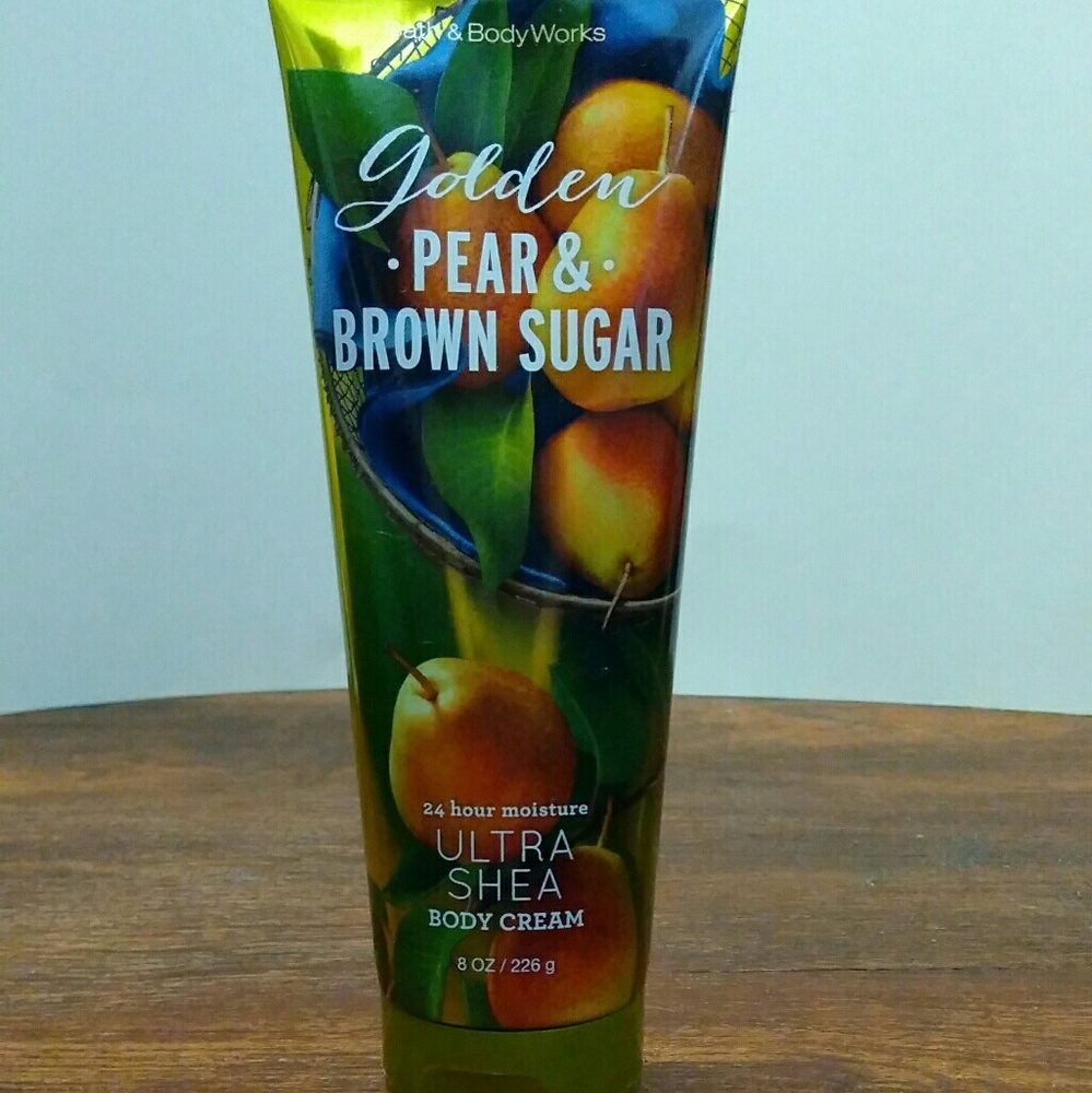 Golden pear and brown sugar body lotion