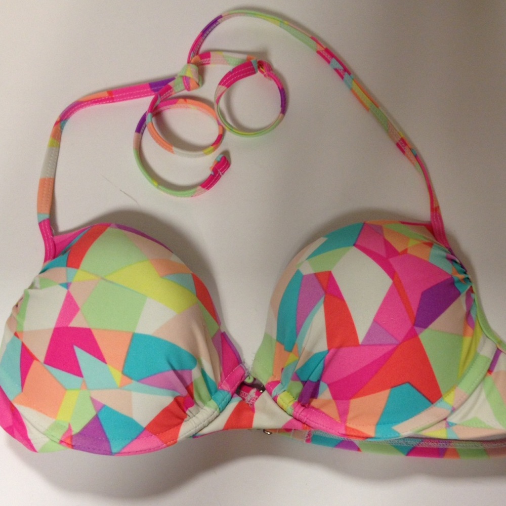 Xhilaration size medium swim top multi color