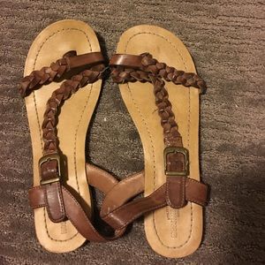 Leather braided sandal