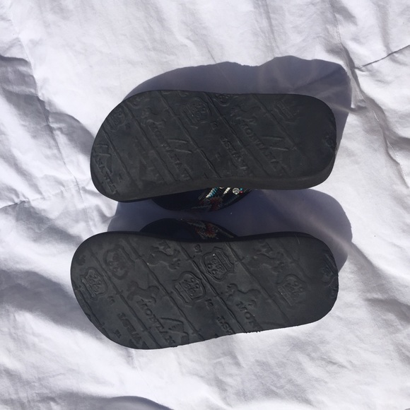 Aztec Sandals - Picture 2 of 4