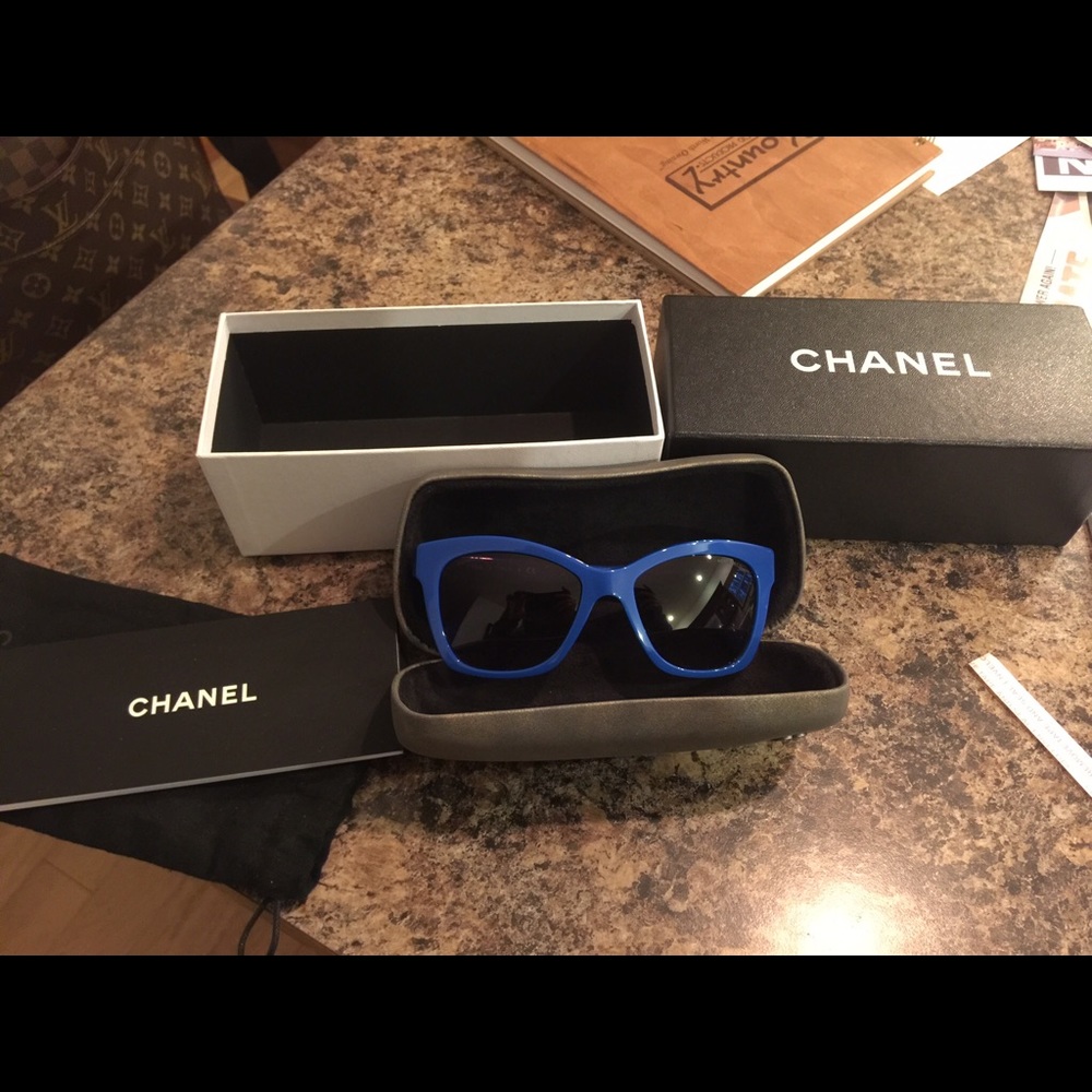 Chanel Butterfly Sunglasses CH5313