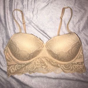 VS Pink Lacey bra
