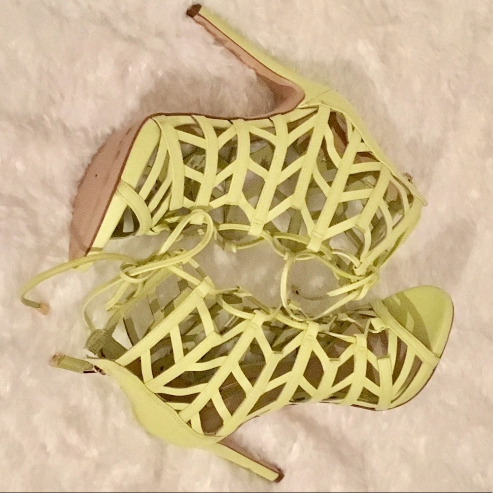 🆕Guess Shoes