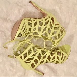 🆕Guess Shoes