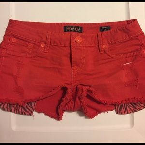 Coral shorts