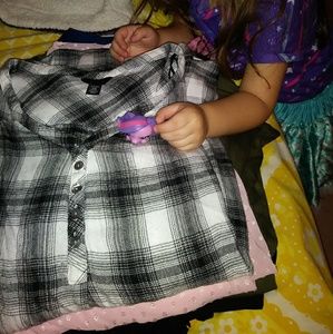 Intro brand black and white plaid blouse