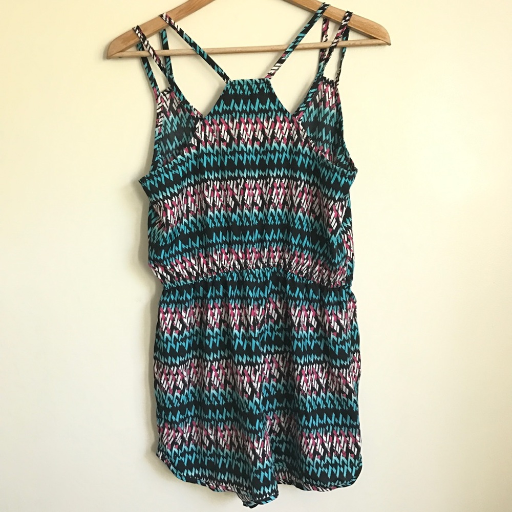 NWT Junior's Geo Printed Sleeveless Romper - Picture 2 of 7