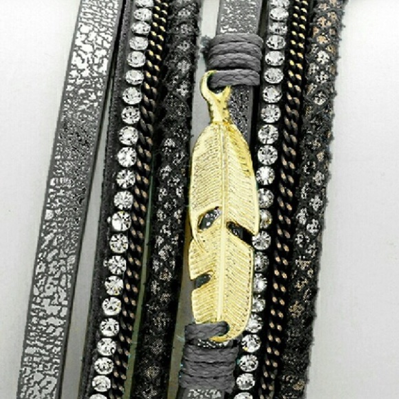 Feather Multi-tier bracelet - Picture 2 of 3