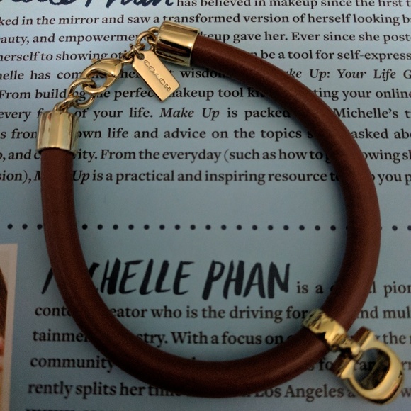 Coach Bracelet - Picture 1 of 2
