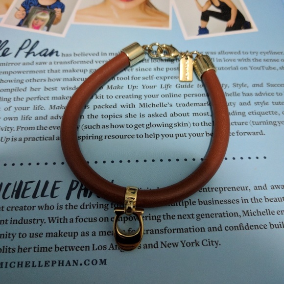 Coach Bracelet - Picture 2 of 2