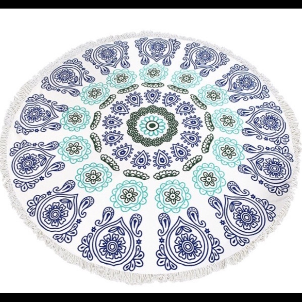 Sold ! Round Beach Towel
