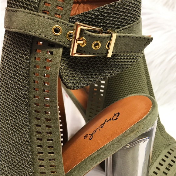 🎉!!LAST 1 !!******5⭐️ - Green Booties****** - Picture 2 of 7