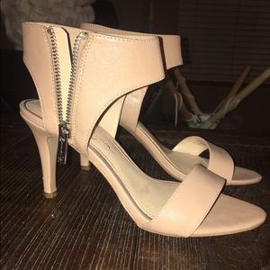 Nude Jessica Simpson Heels