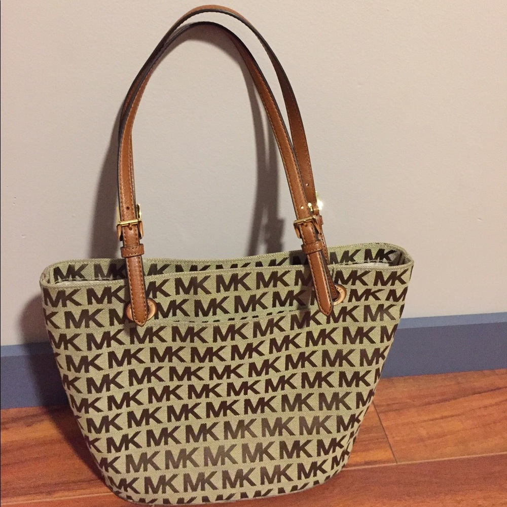 MK MEDIUM TOTE