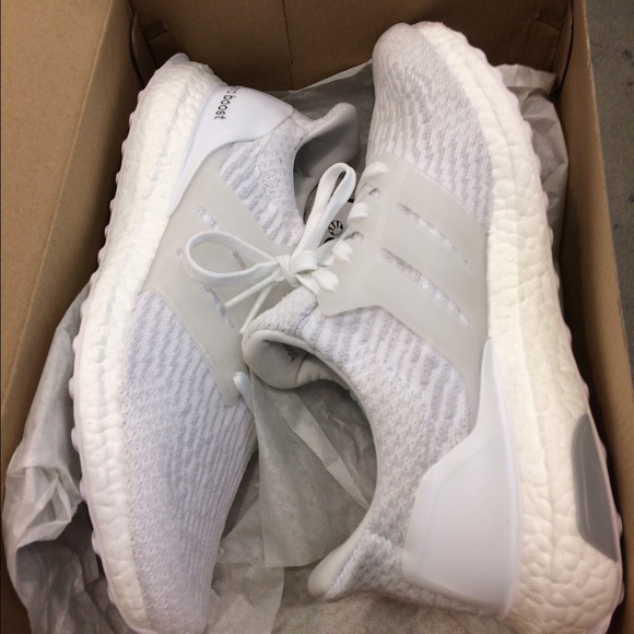 Adidas Ultra Boost (Triple White 3.0) Size 8/Men\'s