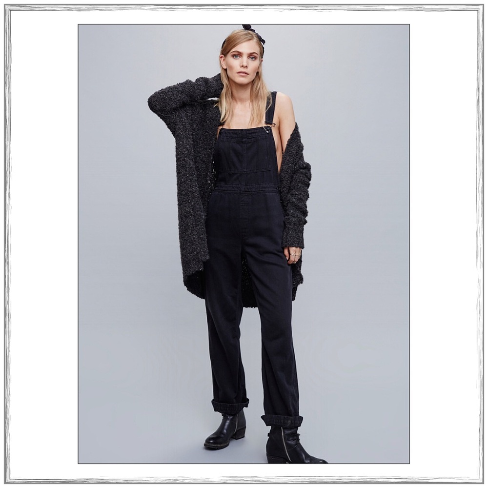 ✨Free People Boucle Slouch Cardigan Sweater✨ - Picture 3 of 5