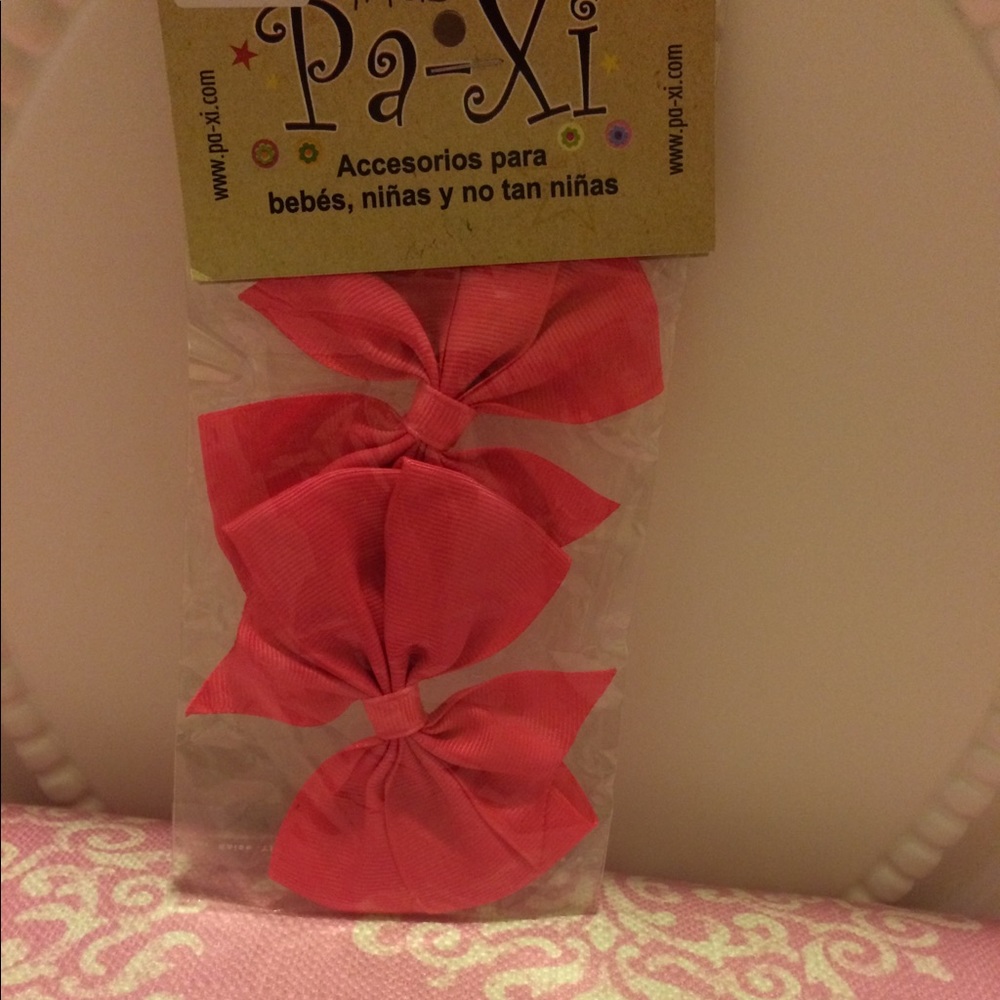 Beautiful Bow Clips! - Picture 4 of 4