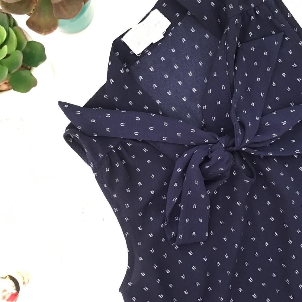 🦋 Navy Blouse