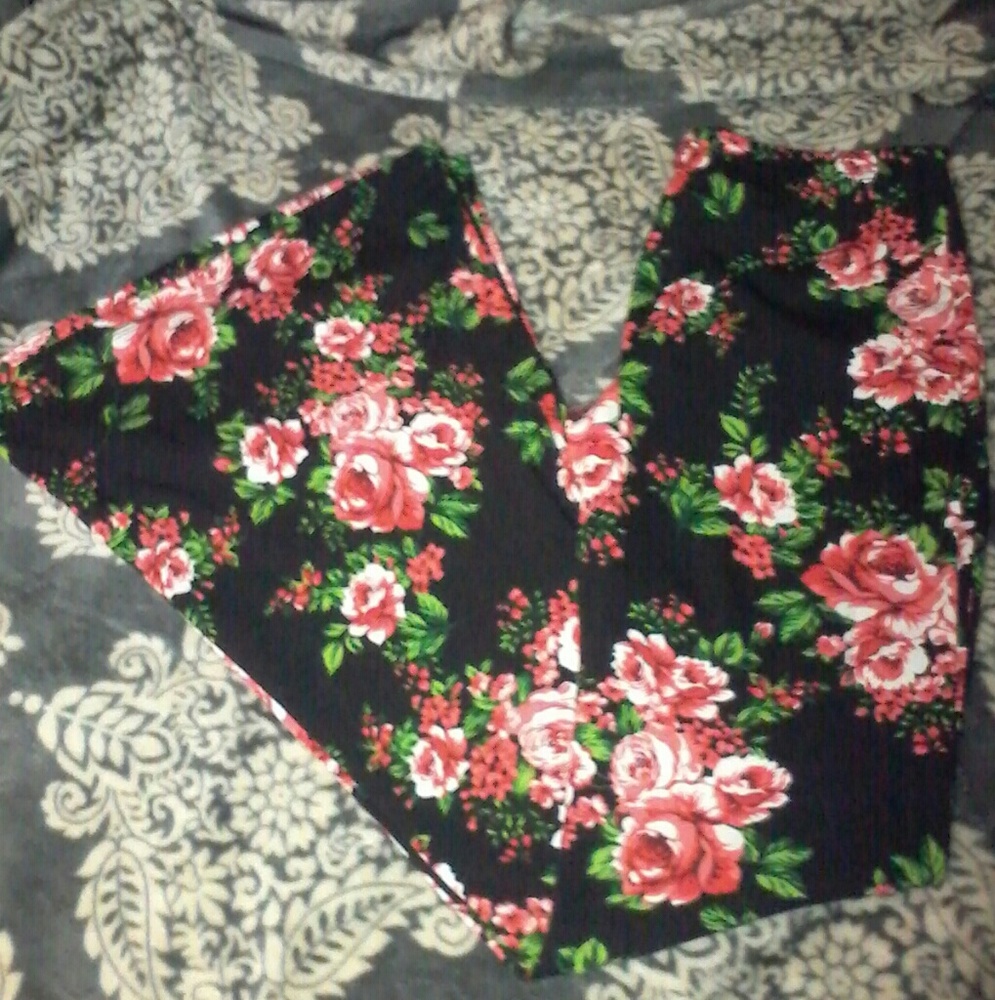 Boutique floral bell bottom pants