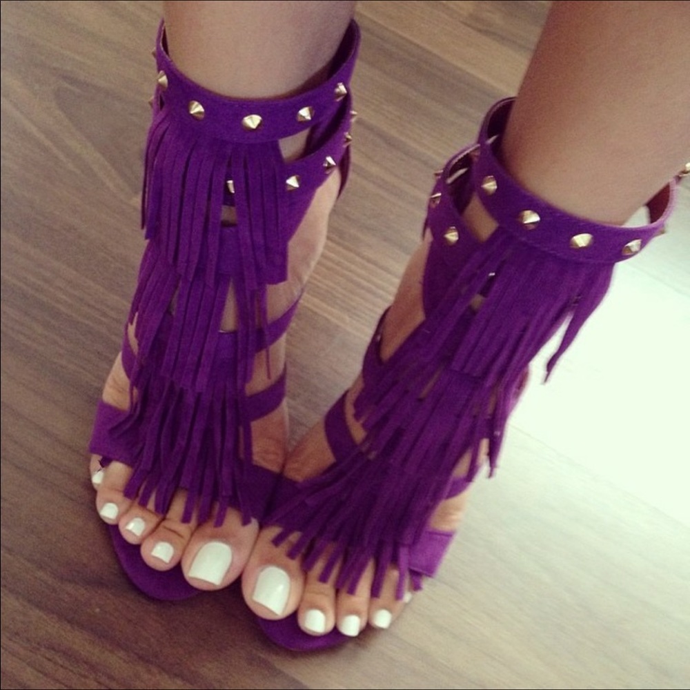 Shoedazzle fringe heels