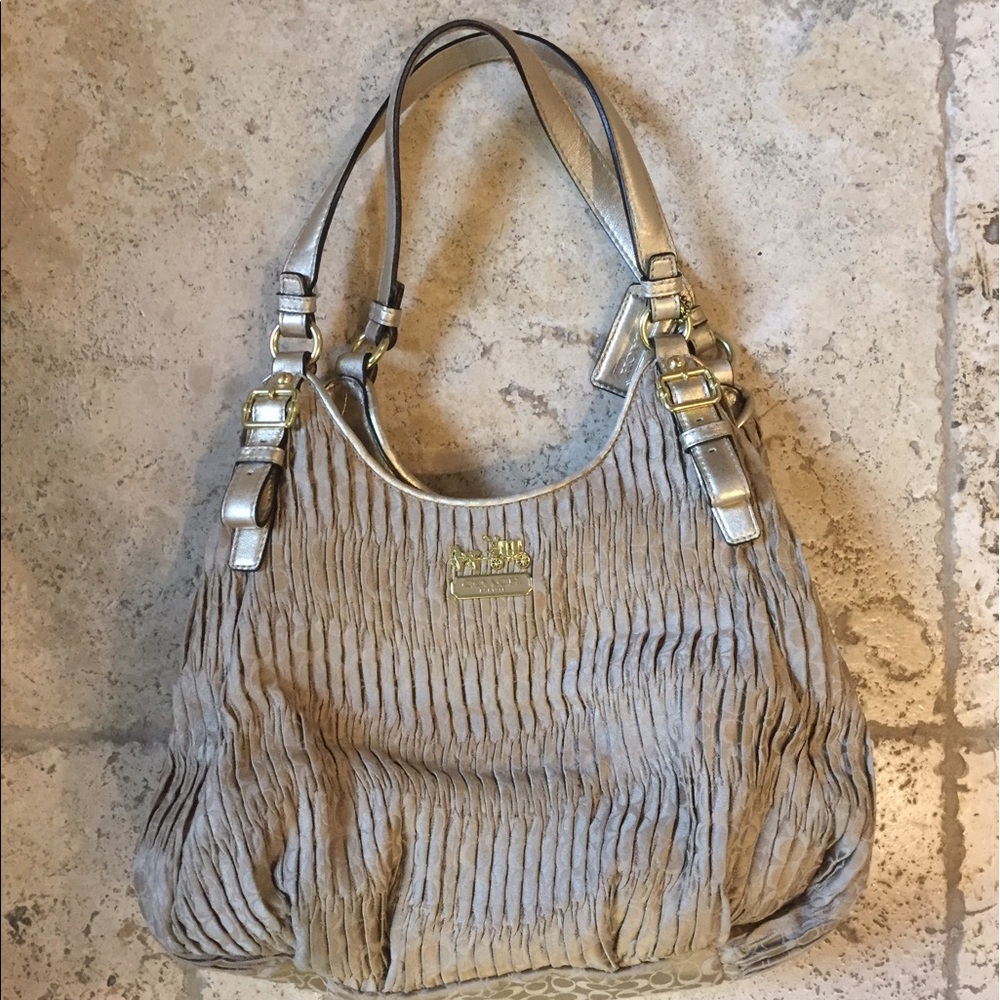 COACH-MADISON-GATHERED-SIGNATURE-MAGGIE-KHAKI-GOLD