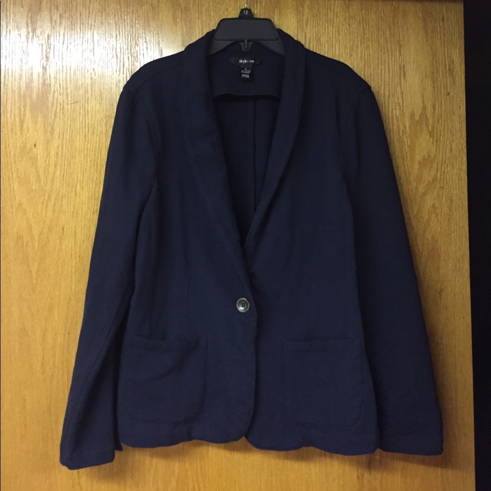 Style & co size L NAVY color