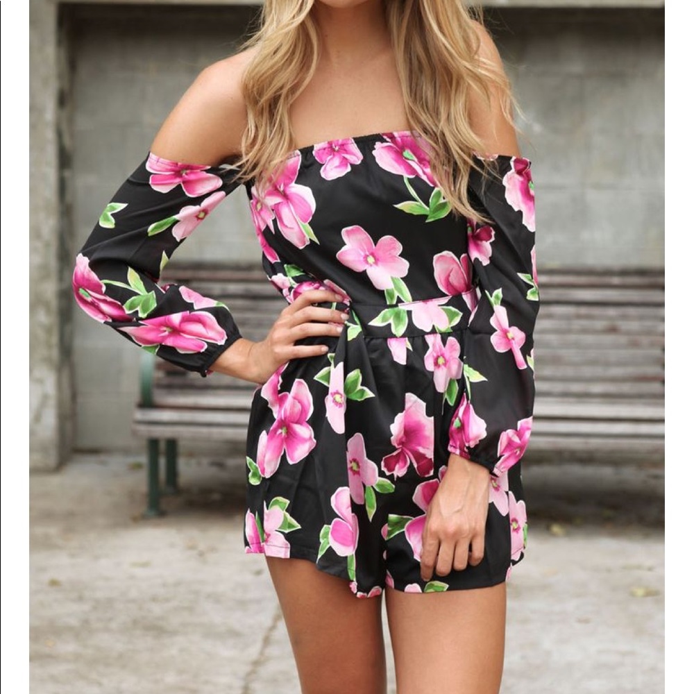 Off the shoulder floral romper