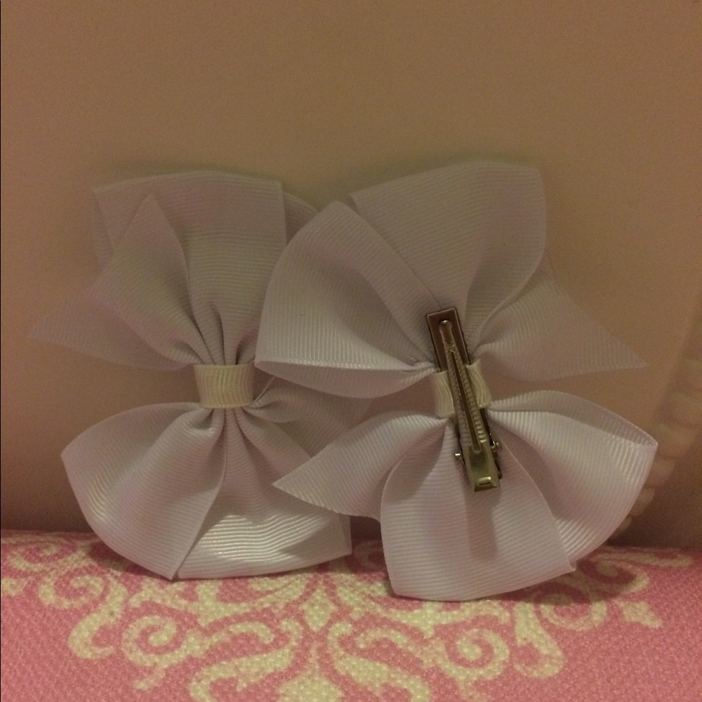 Beautiful Bow Clips!! - Picture 2 of 4