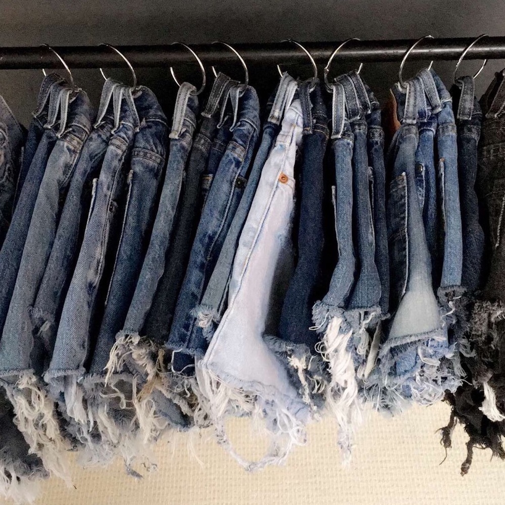BUNDLE 3 PAIRS OF LEVI SHORTS