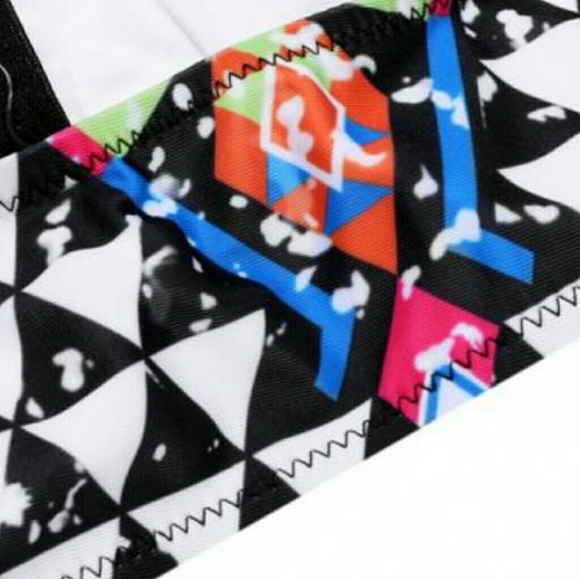 Sexy Swimsuit - Picture 4 of 5