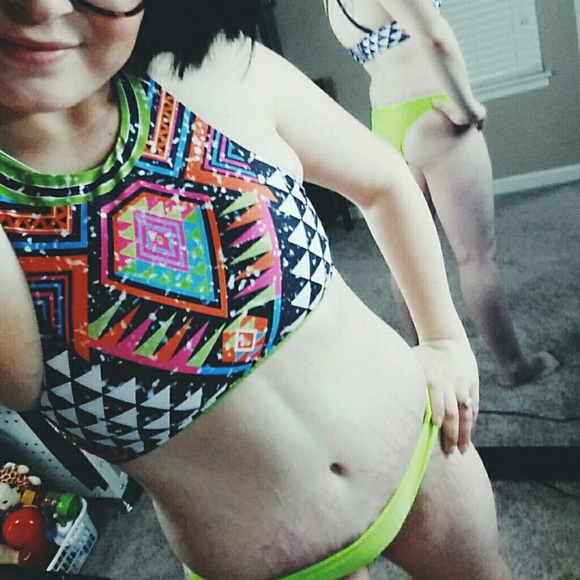 Sexy Swimsuit - Picture 5 of 5