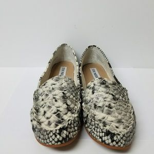 Steve Madden Murphy Flat
