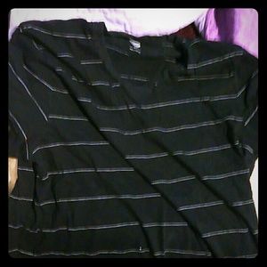 Black T-shirt with white lines