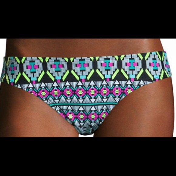 Multi Printed Bikini - Picture 2 of 8