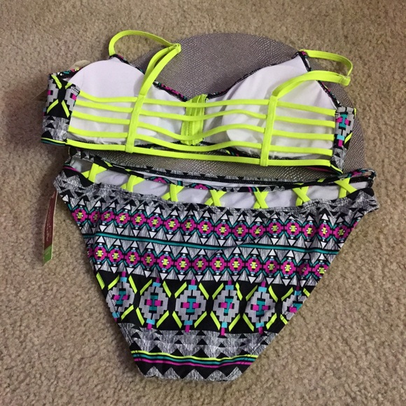 Multi Printed Bikini - Picture 6 of 8