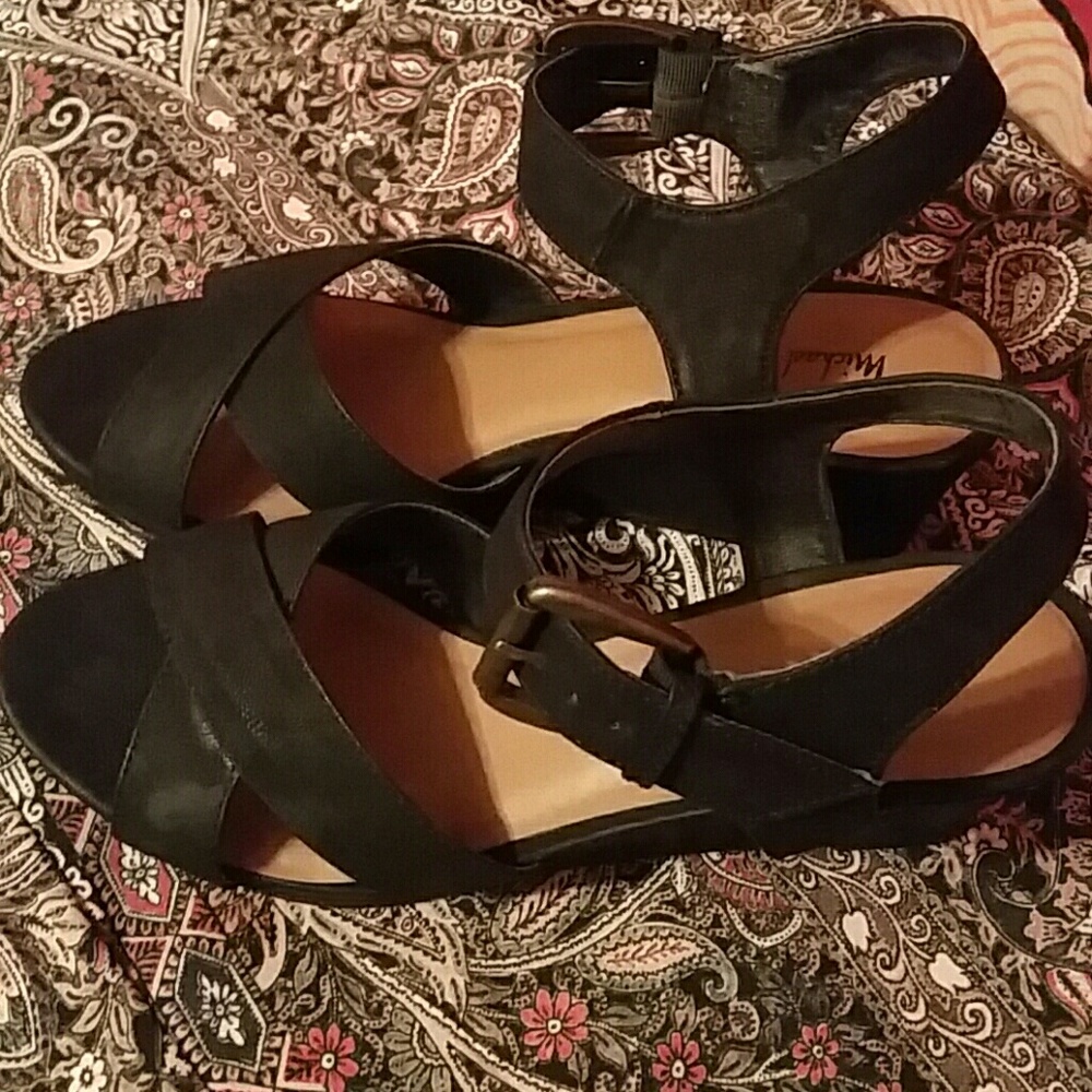 Worn once size 7.5 Wedges!