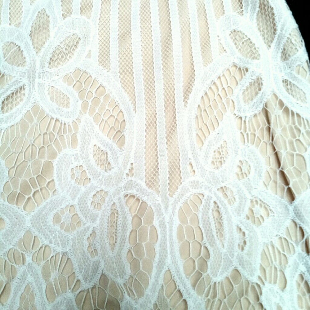 💜1 MED LEFT💖 SEXY WHITE LACEY BOHO SUMMER DRESS - Picture 3 of 5