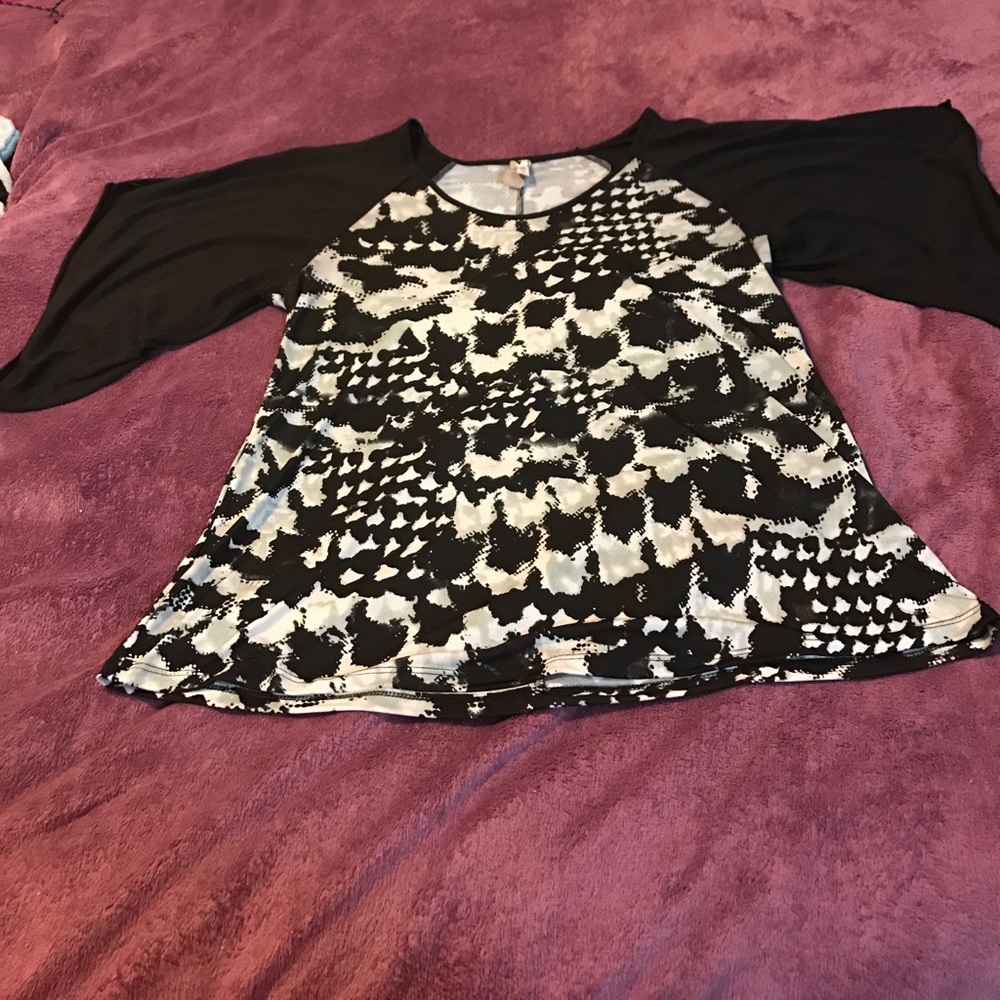 Yummy Flare Sleeve Top