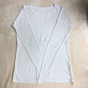 Long sleeve workout shirt
